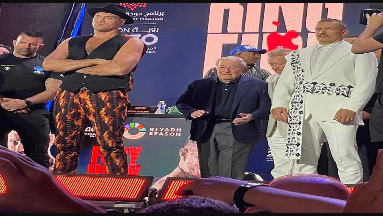 رابط مشاهدة لمواجهة فيوري وأوسيك