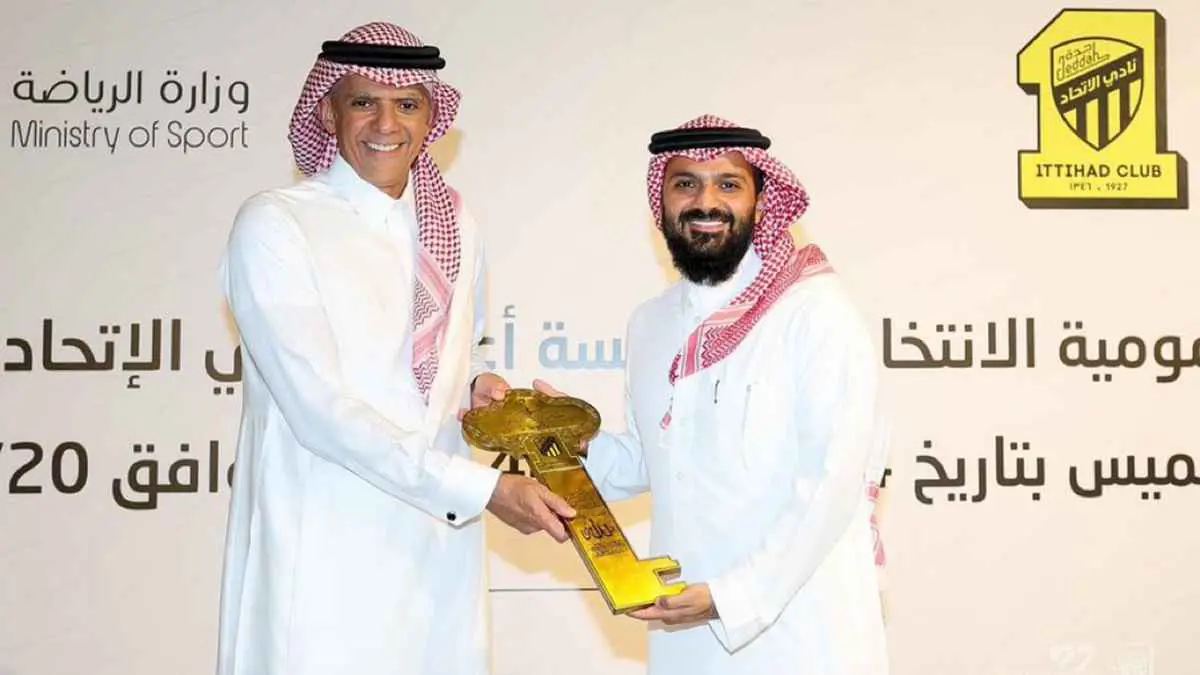سبب استقالة لؤي ناظر