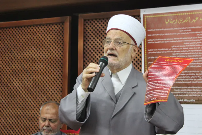 سبب اعتقال الشيخ عكرمة صبري خطيب المسجد الأقصى