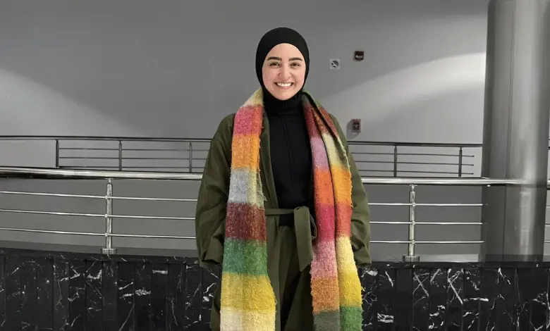مرض هلا رشدي في الظهر والحبال الصوتية
