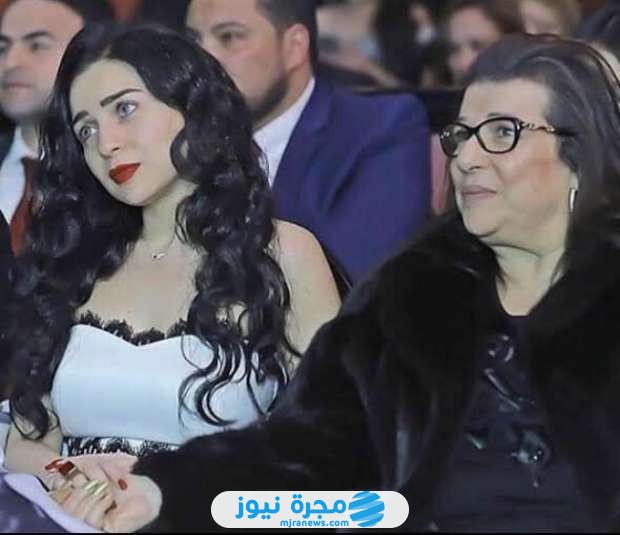 وفاة والدة مي عز الدين