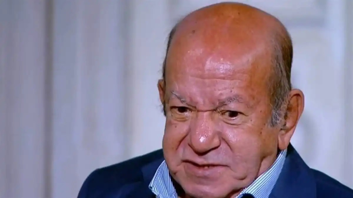 مرض لطفي لبيب الذي تسبب في اعتزاله؛ إليك تفاصيل الحالة الصحية
