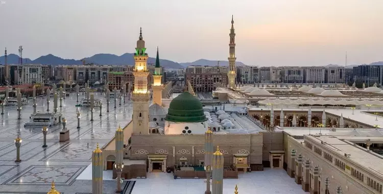 جدول أئمة صلاة التراويح في المسجد النبوي رمضان 1446