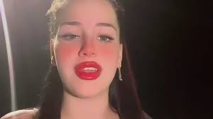 نور تفاحة
