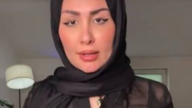 فيلم ميرا النوري مع جوني وصديقه العربي